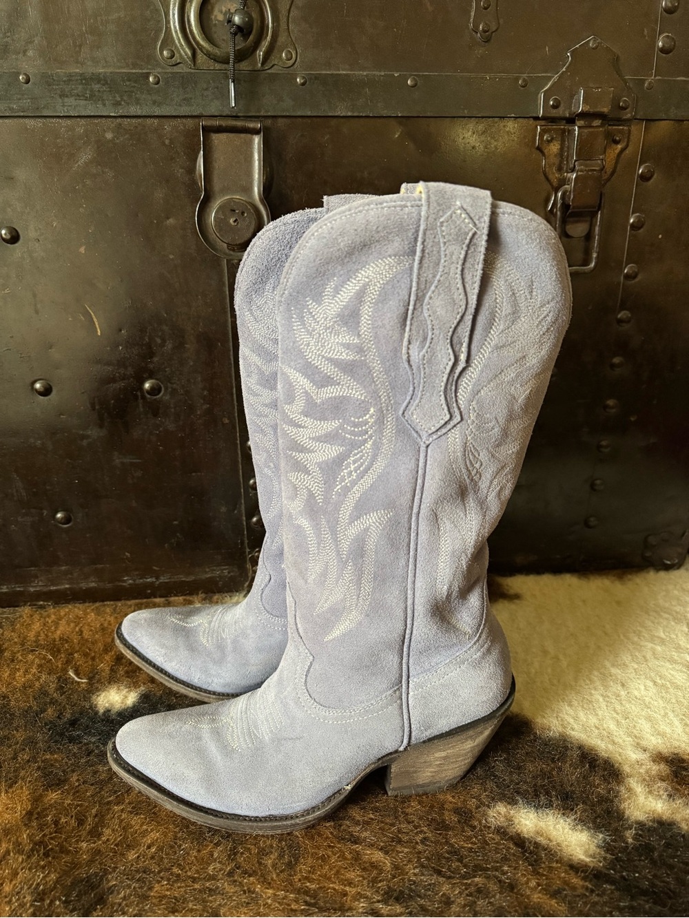 Idyllwind Lavender Suede Western Heeled Boots - Picture 3 of 6